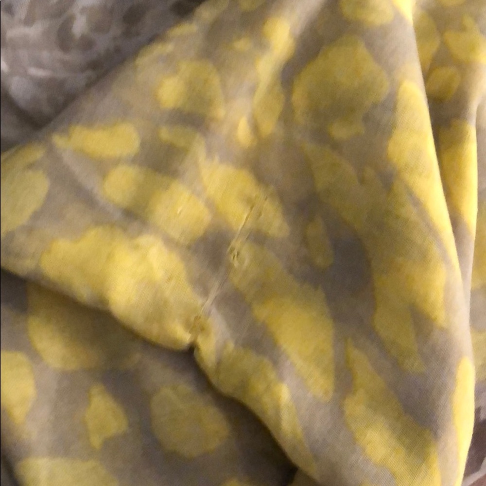 Leopard Ombré Scarf - Picture 4 of 4